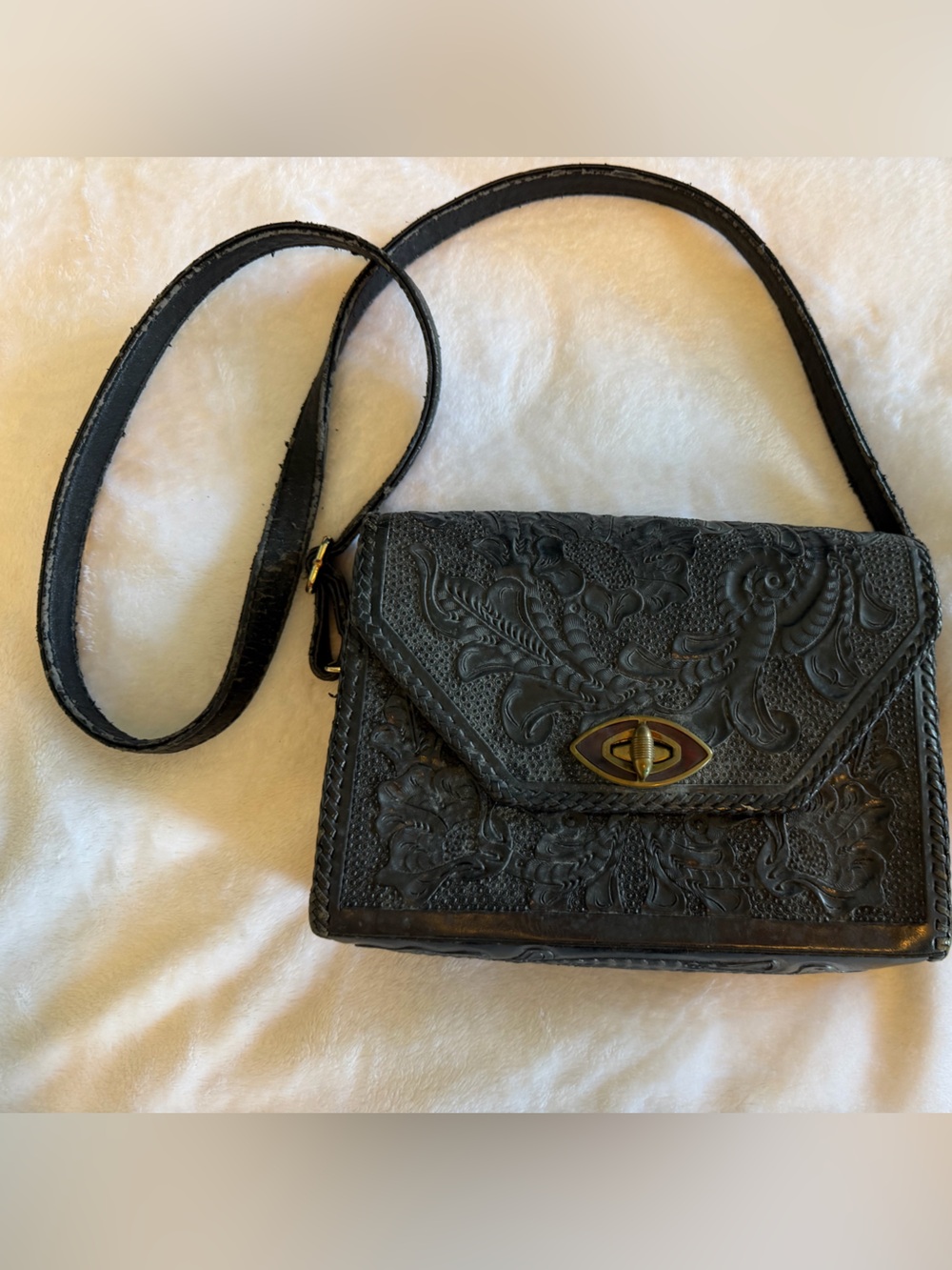 Vintage 60s Hand Tooled Leather Crossbody Bag in Black